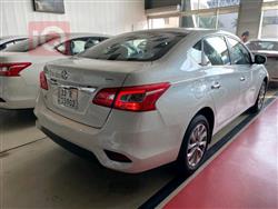 نيسان سنترا